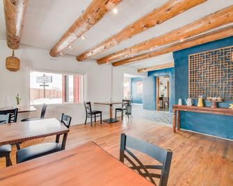Desert Flower Boutique Hotel - Ranchos de Taos - Restaurace