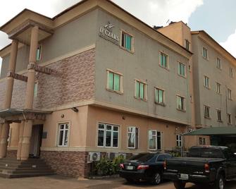 D'czars Hotel and Suites - Ijoko - Edificio