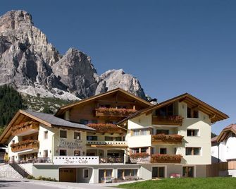 B&B Bracun - Corvara in Badia - Byggnad
