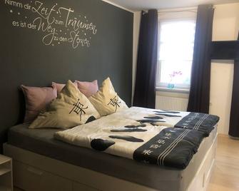 Top floor apartment Riesa - Riesa - Schlafzimmer