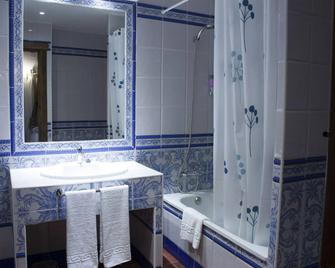 Palacio de Monjaraz - Ávila de los Caballeros - Baño