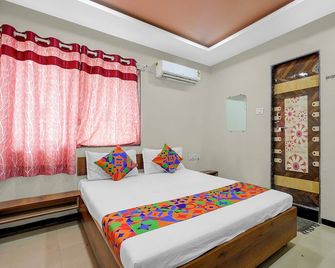 Fabhotel Aditya Lodging - Aurangabad - Slaapkamer