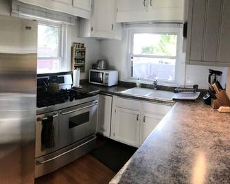 Hip and Homie Safe and Central - Salt Lake City - Cozinha
