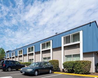 District Hotel By OYO Portland Convention Center - Portland - Building