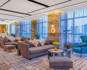 Crystal Orange Qingdao West Coast Golden Beach Hotel - Qingdao - Lounge