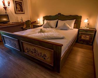 Hotel Gasthof Wastl - Cornaiano - Спальня