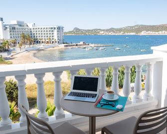Endlss Beach & Disco Hotel Ibiza Adults Only - Sant Josep de sa Talaia - Балкон