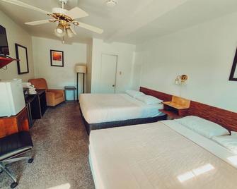 Norfolk Motel - Fredericton - Bedroom