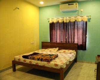 Gulabwaas Homestay - Alibag - Bedroom