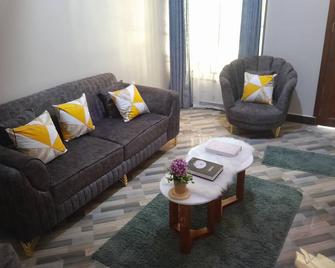 Two Bed Room Apartment At Villa Home Apartment, Best Accommodation In Dodoma - Dodoma - Living room