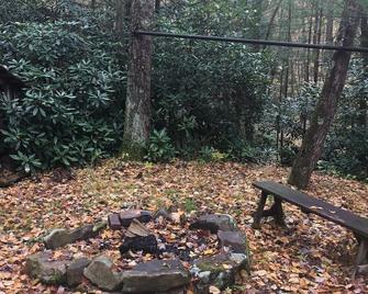 Cozy cabin, great for family and friends! - Mifflinburg - Vista del exterior
