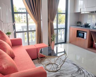 Looking for Clean, Convenient and Luxury Lifestyle Place you crave for? - Haiphong - Living room