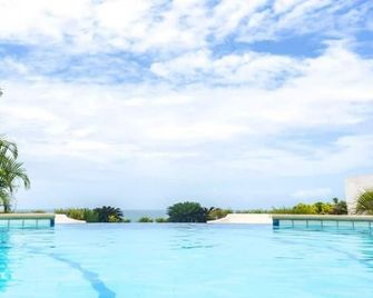 Beautiful Remodeled Apartment 2 Rooms Wifi - Same - Piscina