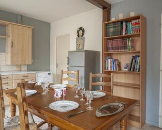 Comfortable Apartment In Belfort With Terrace - Belfort - Essbereich