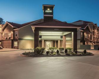 La Quinta Inn & Suites by Wyndham Flagstaff - Flagstaff - Edificio