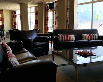 The Langtry Hotel - Clacton-on-Sea - Lounge