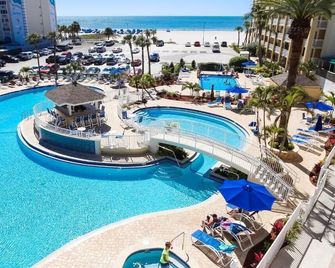 Coral Reef Beach Resort - St. Petersburg - Pool