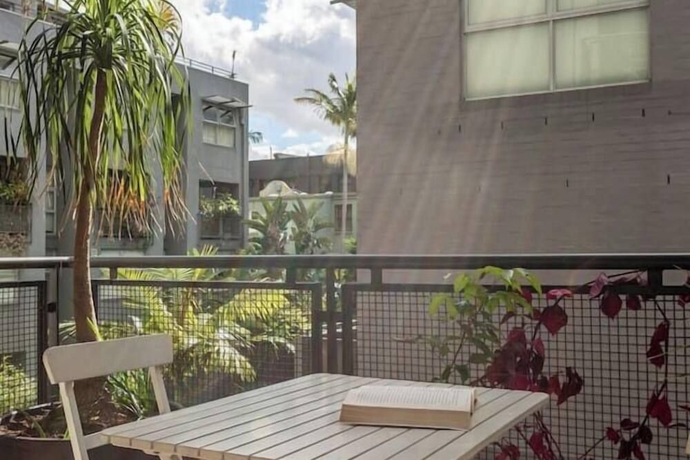 'Laube 105' Modern Inner-city Sanctuary with Balcony - Sydney - Balcony
