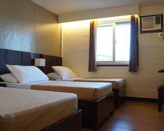 CBD Plaza Hotel - Naga City - Bedroom