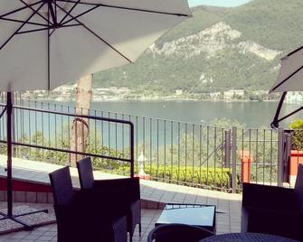 Empire Resort - Iseo - Balkon