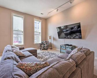 Charming Dtwn Holland Escape Above Crust 54! - Holland - Wohnzimmer