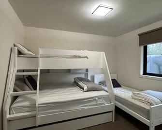 Luxe Townhouse 2 - Inverloch - Bedroom