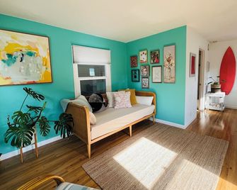 Beach Meets Downtown Santa Cruz - Santa Cruz - Wohnzimmer