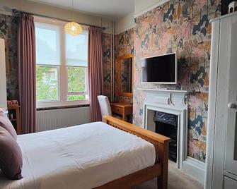 The Corner House - Lowestoft - Bedroom