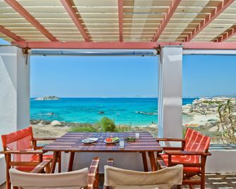 Ydreos Studios & Apartments - Mikri Vigla - Balkon