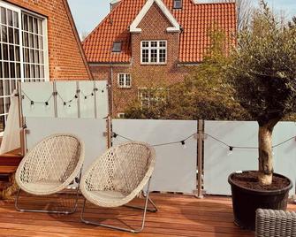 Design house only 15min from city center. - Gentofte - Balkon
