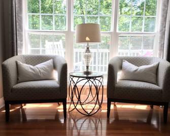 Quiet Setting Close to downtown, Track and SPAC - Ballston Spa - Sala de estar