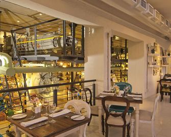 فندق وسبا توربين - كنيسنا - بار