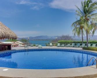 Flamingo Marina Resort - Playa Flamingo - Pool
