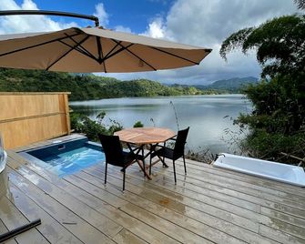 Bubble Lodge Lux/Lake Front/Wifi in Utuado, Utuado - Utuado - Balcón