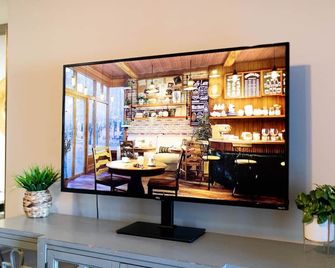 Hammock Suite with Infinity Pool - Houston - Restaurant