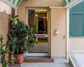 Hotel Posta - Comfortable Stay in Ventimiglia - Ventimiglia