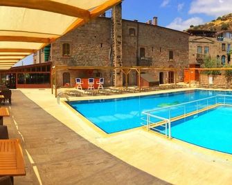 Tas Hotel 17 - Behram - Pool