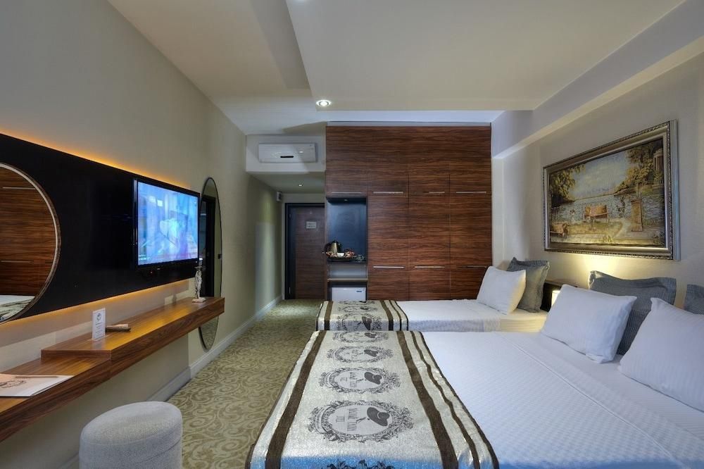 مدام تاديا هوتل - اشكيسهير - غرفة نوم