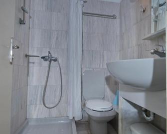 Paradise Hotel - Patitiri