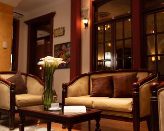 Hotel Spa Mansion Santa Isabella - Riobamba - Living room