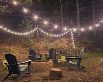 Treetop Cabin - Edinburg - Patio