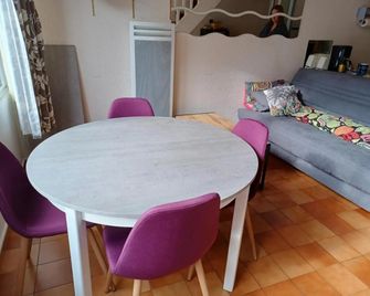 Moudang 11 - Saint-Lary-Soulan - Dining room