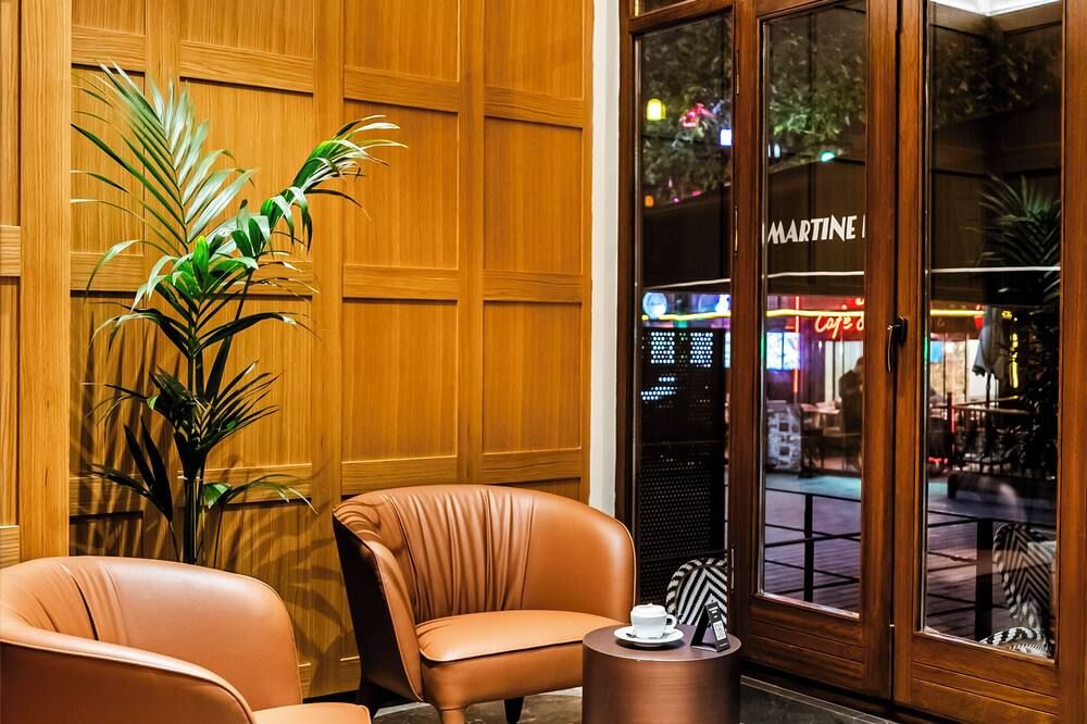 Lamartine Hotel