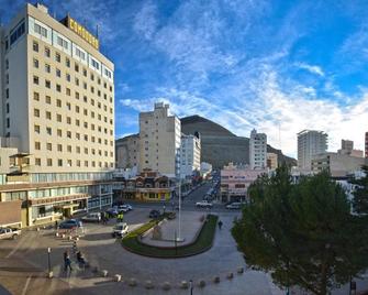 Comodoro Hotel - Комодоро Рівадавіа