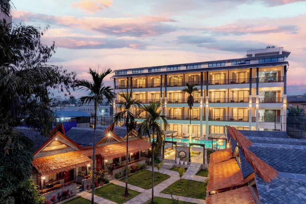 ليك فيو ريزورت