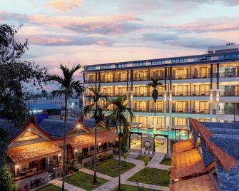 Lake View Resort - פוחארה - בניין