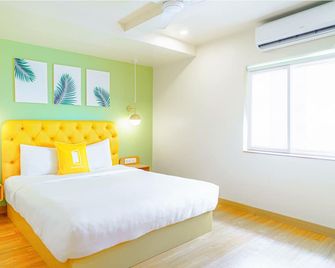 Bloom Hotel - Cyber Towers - Hyderabad - Bedroom