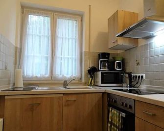 Exclusive Lindenhof vacation apartment in Holzkirchen - Holzkirchen - Kitchen