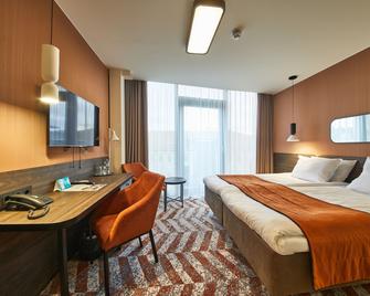 Hotel Kaunas - קאונאס - חדר שינה