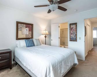 Close To Usc & Airport, Pets, Wi-Fi, W&D - Columbia - Yatak Odası